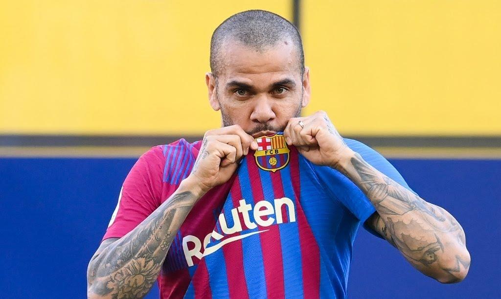 DANI ALVES 1024x611 1 This feels like titles and trophies, delighted Dani Alves smells Camp Nou grass