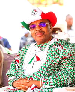 Emmanuel lauds Group over free Entrepreneurship training for youths