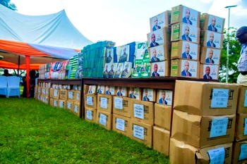 Akwa Ibom Govt flags off distribution of educational materials to public schools
