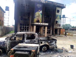 Ondo LGA workers return to renovated secretariat razed by #EndSARS protesters