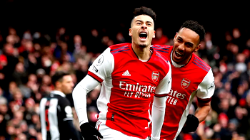 Premier League: Arsenal down Newcastle 2-0