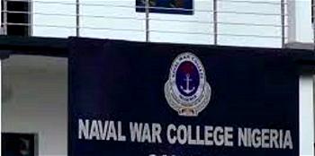 Naval War College graduates 22 officers