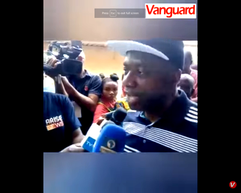 [VIDEO] APGA Gubernatorial Candidate Charles Soludo, unable to vote due to technical Issues with BVAs