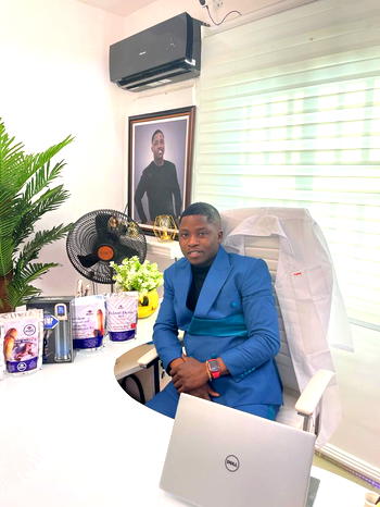 Fekomi Herbal CEO, Adefemi Lawrence bags ‘Humanity Service Award of the year’