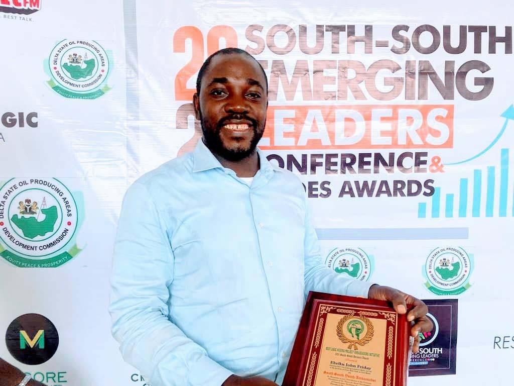 We bagged the Best Employee Engagement Service Provider award | NeverGrowUp