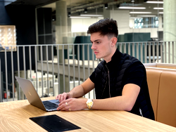 Liven Up Your Social Media Presence With 5 Tips From Max Andrew Smith