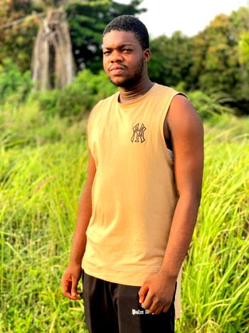 VIDEO: Joy, as comedian, Cute Abiola, reunites with family after weeks in military detention