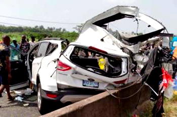 Boxing Day: Mother, 2 daughters die on Sagamu-Benin expressway accident