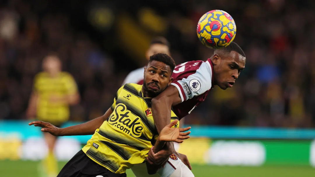 Emmanuel Dennis scores but West Ham hammer Watford 1-4