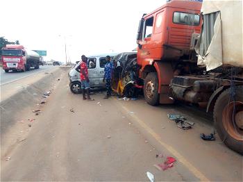 Five injured as truck rams into 5 vehicles in Onitsha