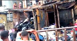 Breaking: Fire outbreak at Balogun market, Lagos Island