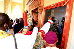 Barr Amamgbo builds, donates marble chapel to Ihiala Anglican Diocese