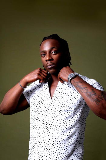 Zee Zee zooms with “No Days Off” EP
