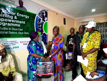 Osun Senator empowers 115 youths on ICT, Solar installation