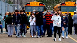 15-year-old student shot dead 3 colleagues in US high school