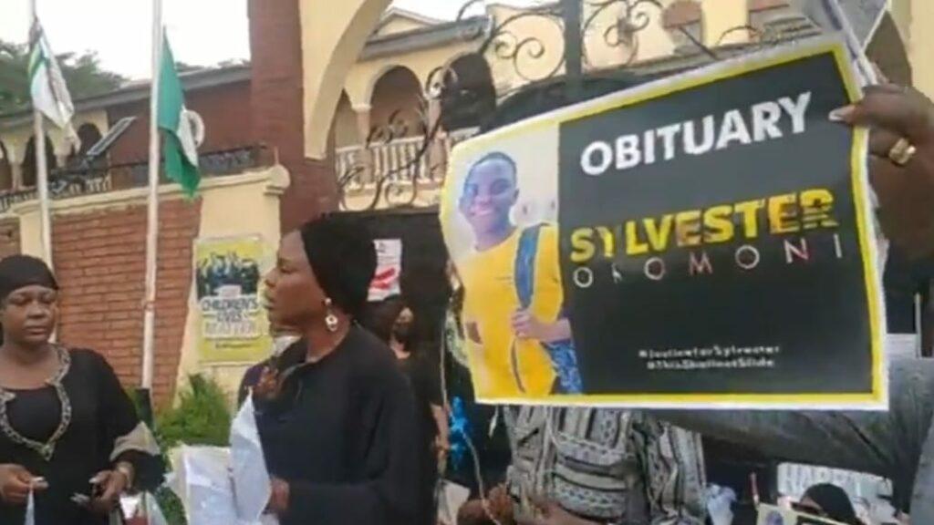 Oromoni: Group protests, demands de-registration of school, gives seven-day ultimatum