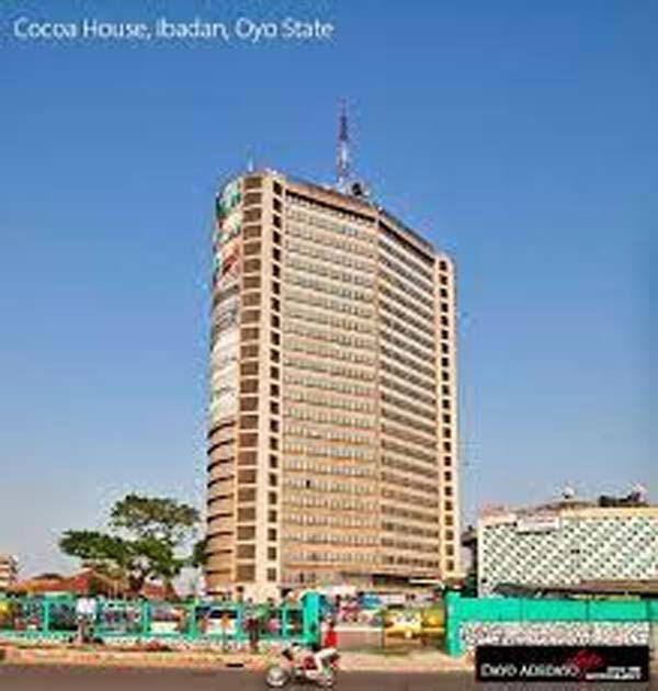 Man falls from 26-storey Cocoa House in Ibadan