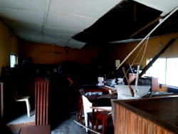 Scores escape death as court building collapses 20 mins after sitting in Aba
