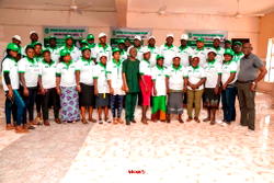 Jubilation as 250 Akoko-Edo constituents get N250,000.00 each from Akpatason
