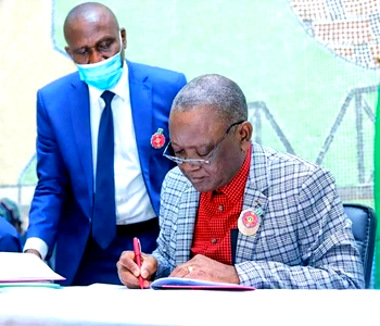 Ortom signs 2022 budget of N155.6bn into law