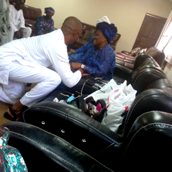 Aderinokun mourns Olowu of Owu Kingdom, pays condolence visit