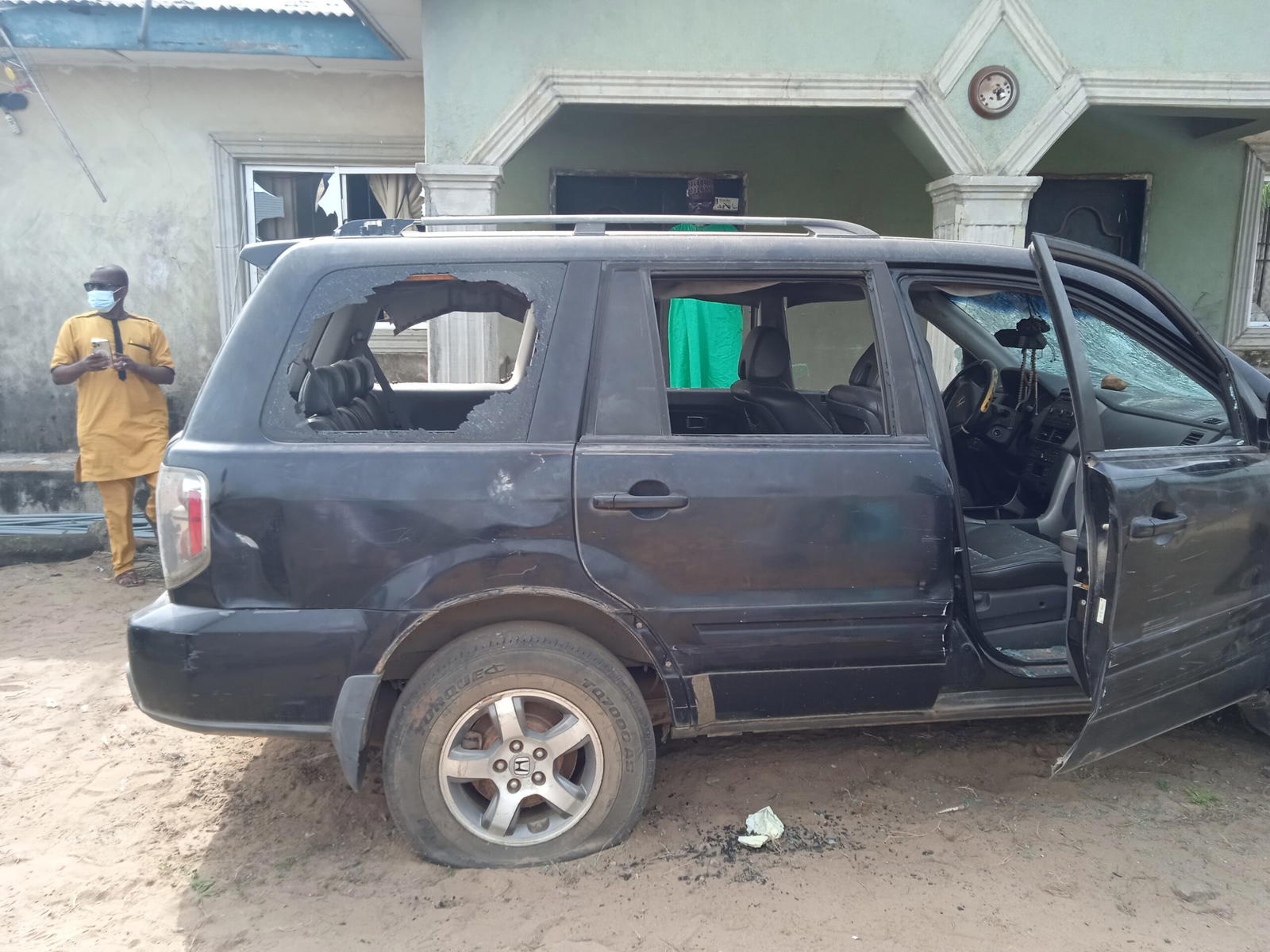 Lagos community thrown into confusion as 8 children die inside vehicle