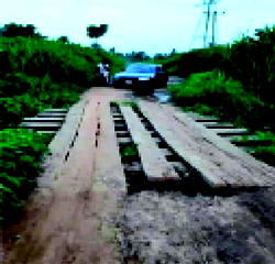 History made as 46-year-old Otukpo wooden bridge gives way for concrete one