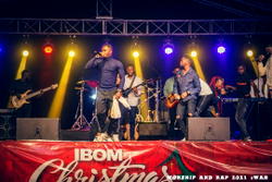 Huge crowd witness Sir Vic’s first W.A.R concert in Uyo