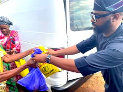 Ayama Bunte Foundation reaches out to widows, aged women in Idanre