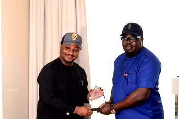 Balnara Universal MD, Nafiu Bala Rabiu honoured as most outstanding business Ceo 2021