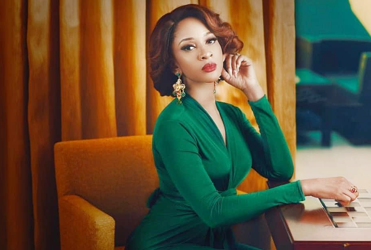 Adesua Etomi romances with Aspira’s ‘Siri’ - Vanguard News