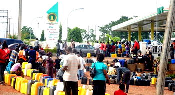 Panic as petrol shortage emerges in Lagos