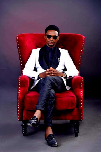 Comedian I Go Dye holds show “I Go Dye Standing” Easter Sunday