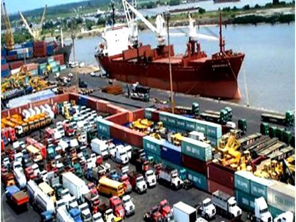 19 ships discharge petrol, others at Lagos ports