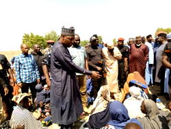Two days in Gamboru: Zulum, Shettima share food, cash to 60,803 returnees
