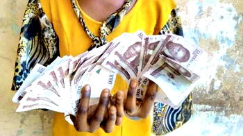 Police arrest woman with fake N1,000 notes in Abeokuta