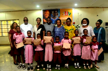 Okunbor’s family dole out scholarship to 100 indigent Edo students