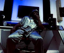 Ajimovoix drums drop anticipated Mario dance beat, cashout dance beat