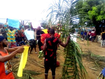 <br>Dibi youths protest, demand payment of stipends<br><br><br><br>