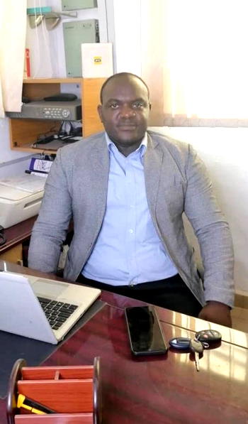 Consultant discovers treatment for chronic health problems