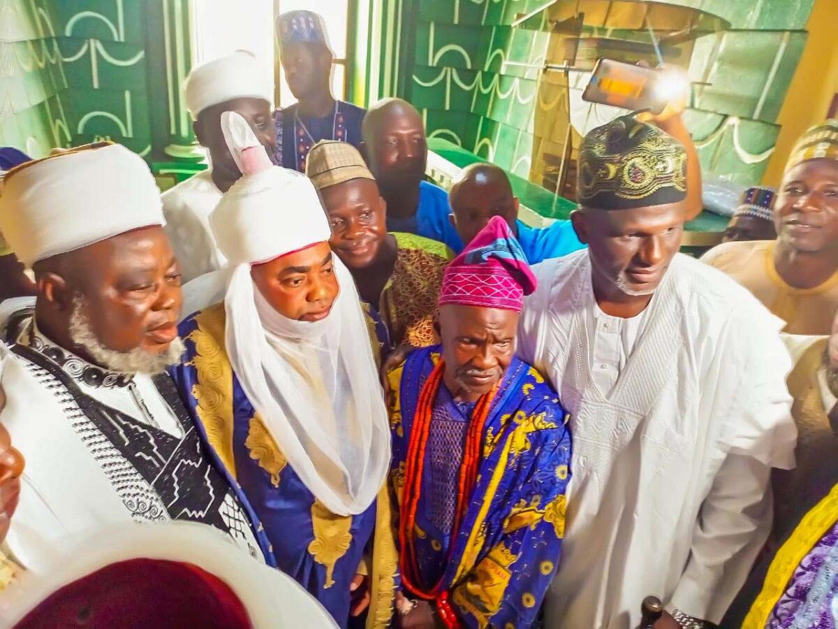 Sheikh Imam Aliru turbaned grand Chief Imam of Epe - Vanguard News