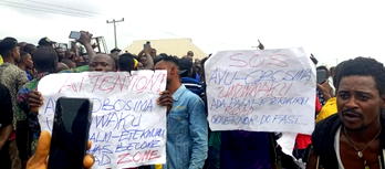 Deplorable road: Youths protest in Imo, block Owerri, Port Harcourt highway