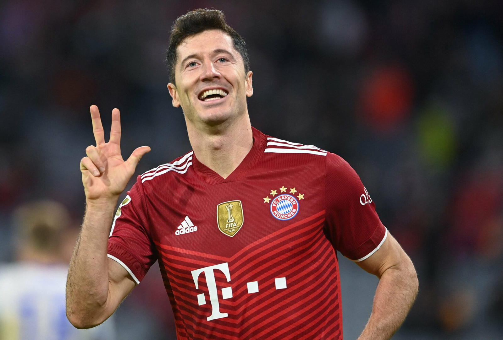 Lewandowski says he’s ‘open to everything’ as Bayern contract enters final year