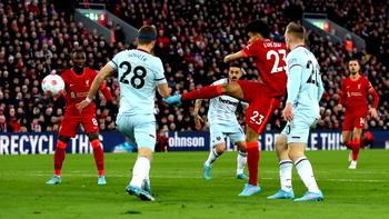 Liverpool scrape past West Ham to sustain pressure in title race