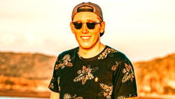 Travel Helped Me Live My Dream Life – Lucas Metzler