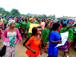 2023: Over 700 women groups storm Umuahia for Yahaya Bello
