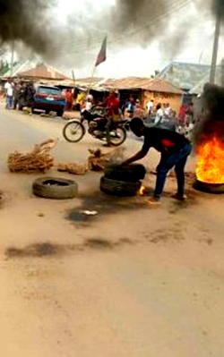 Protesting youths block Kuje-Gwagwalada road over incessant kidnappings