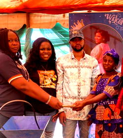 Brand ambassadors of Murray Kurves Secrets joins CEO to reach out to less privileged