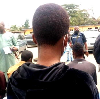 Lady stabs ex-lover to death during argument over N3,000 sharing formula