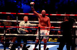 Breaking: Tyson Fury knocks out Dillian Whyte in 6th round, remains undefeated